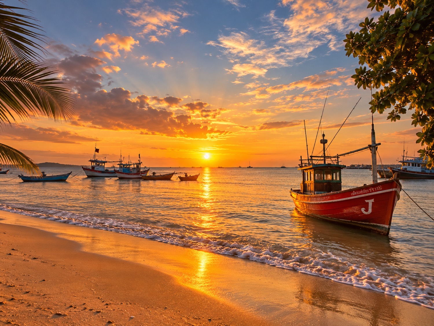 Sunset over Na Jomtien beach